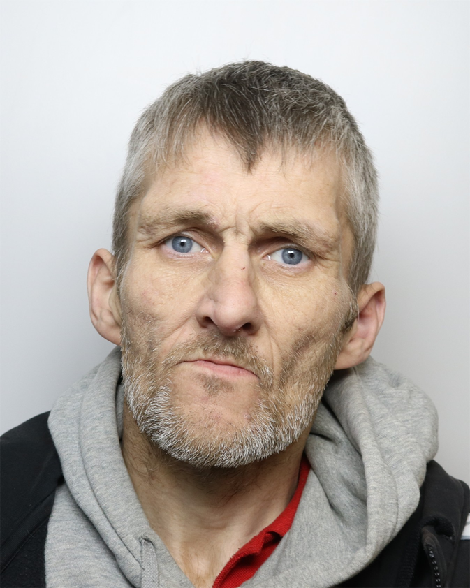 Man sentenced to prison for shoplifting - Reading